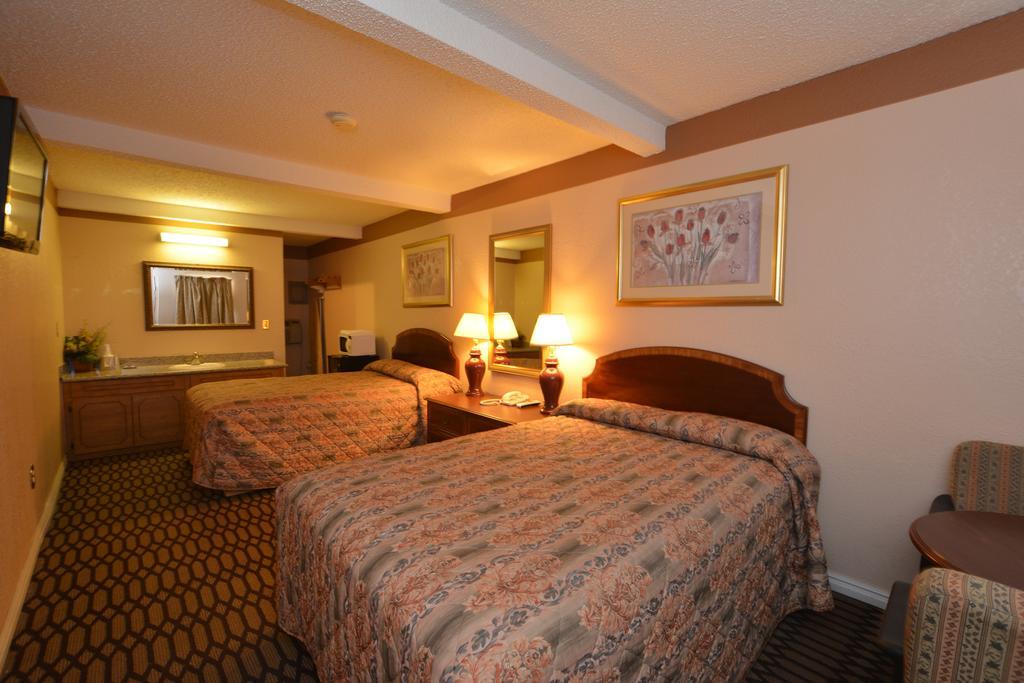 Newcastle Motel Экстерьер фото